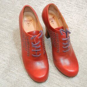 John Fluevog Miracles Heel Brogued Burgundy Lace Up Pumps/ 3.5"Heel/ Size 9.5